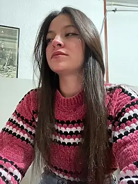 LucyEvans  online show from 21, 10, 2025