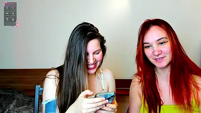 Snapshot of Annie_aww chatting on 6, 1, 2025 Annie aww online show from 6, 1, 2025