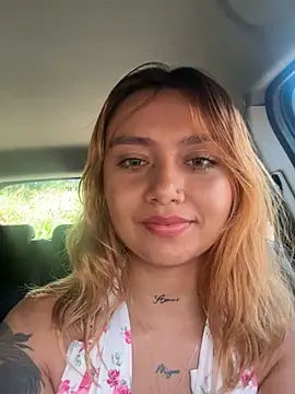 Snapshot of amanda-medrano1 chatting on 17, 12, 2024 amanda-medrano1 online show from 17, 12, 2024