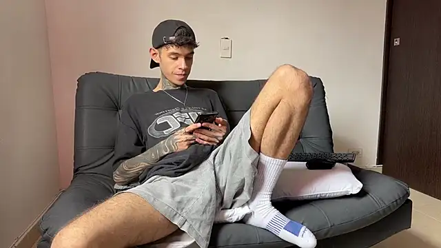 Saturno v online show from 14, 3, 2025