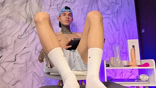 Snapshot of Saturno_v chatting on 6, 2, 2026 Saturno v online show from 6, 2, 2026