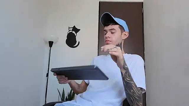 Snapshot of Saturno_v chatting on 26, 2, 2026 Saturno v online show from 26, 2, 2026