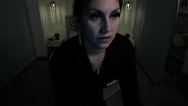 Snapshot of escarleth__ chatting on 22, 9, 2025 escarleth online show from 22, 9, 2025