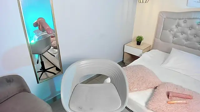 Snapshot of escarleth__ chatting on 7, 10, 2025 escarleth online show from 7, 10, 2025