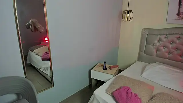 Snapshot of escarleth__ chatting on 13, 11, 2025 escarleth online show from 13, 11, 2025