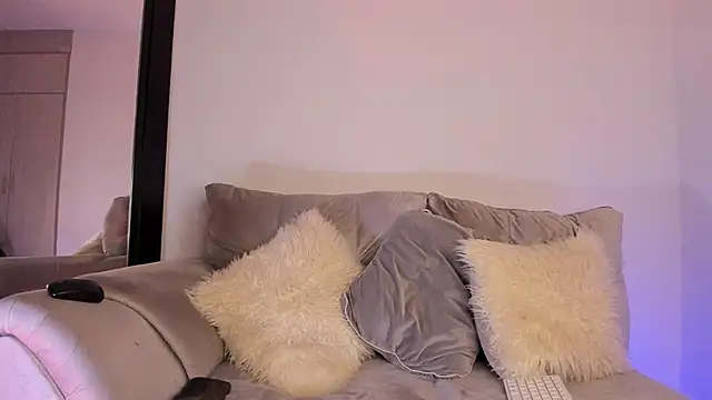 alanajonhsonm online show from 18, 9, 2025