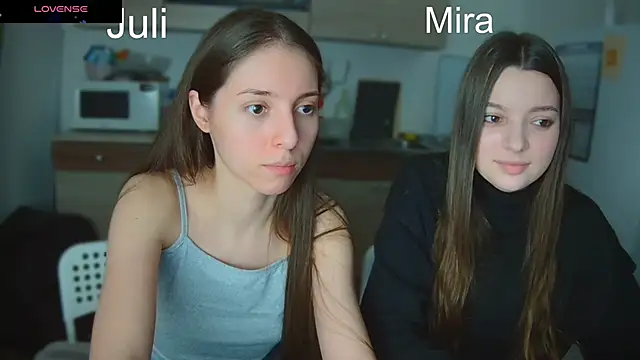 fcjuicy pussy online show from 28, 2, 2025