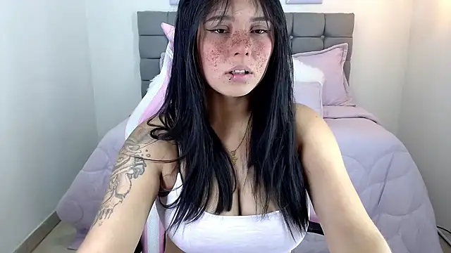 sarah moon2 online show from 12, 3, 2025