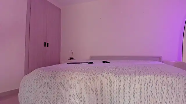 Snapshot of Keni_malf chatting on 6, 7, 2026 Keni malf online show from 6, 7, 2026