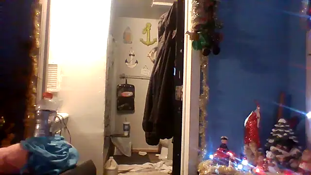 Snapshot of lilbishmiss chatting on 23, 12, 2025 lilbishmiss online show from 23, 12, 2025