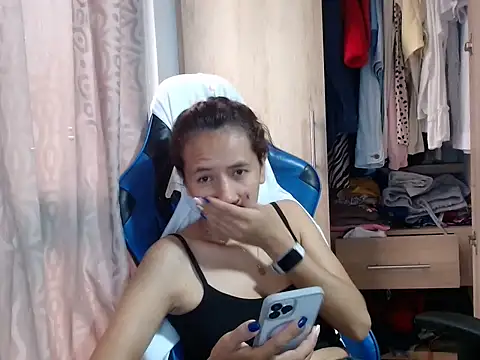 Erotic latina online show from 27, 2, 2025