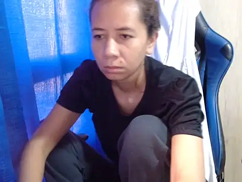 Erotic latina online show from 2, 3, 2025