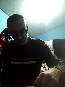 hugosafado333 online show from 21, 12, 2024