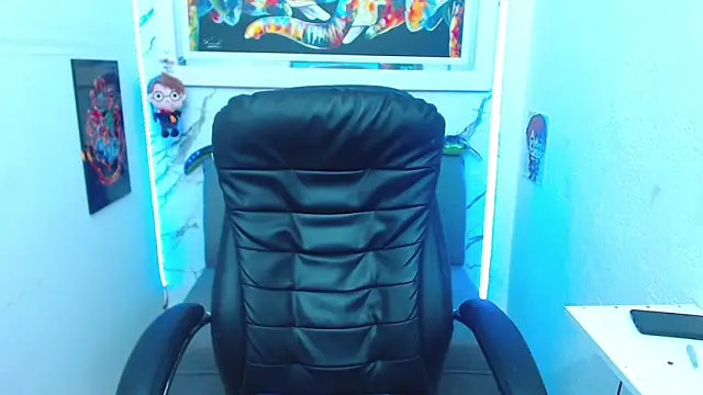 targuerian22 online show from 8, 11, 2025