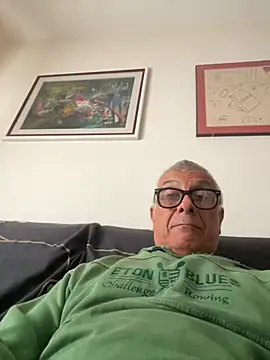 Snapshot of 4n4l1zz4m1 chatting on 9, 11, 2025 4n4l1zz4m1 online show from 9, 11, 2025