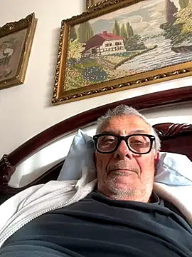 Snapshot of 4n4l1zz4m1 chatting on 19, 11, 2025 4n4l1zz4m1 online show from 19, 11, 2025