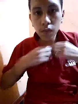 Snapshot of erikmrz316 chatting on 6, 11, 2025 erikmrz316 online show from 6, 11, 2025