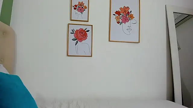 Snapshot of CarmesyAngel chatting on 21, 12, 2024 CarmesyAngel online show from 21, 12, 2024