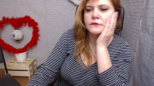 DaniellaKiss online show from 11, 2, 2025