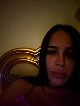 Snapshot of Liilii22 chatting on 6, 12, 2024 Liilii22 online show from 6, 12, 2024