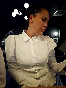 Snapshot of Liilii22 chatting on 4, 1, 2025 Liilii22 online show from 4, 1, 2025