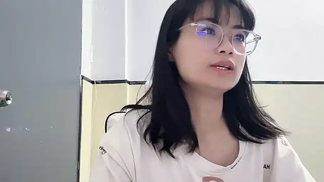 Snapshot of Honey-cici chatting on 25, 12, 2024 Honey-cici online show from 25, 12, 2024