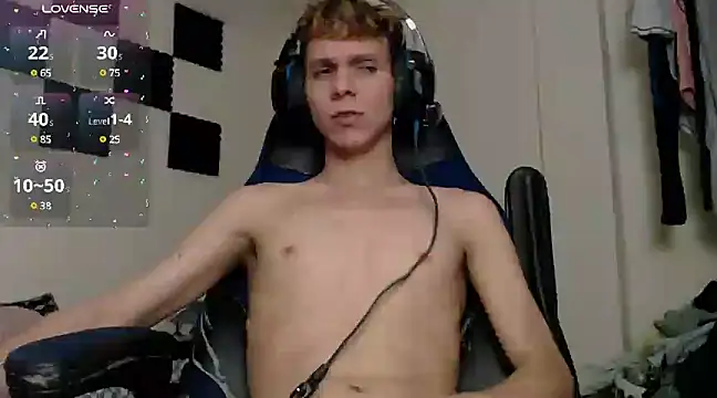 bryamado69 online show from 10, 3, 2025