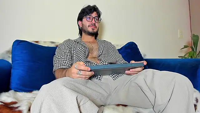 Snapshot of Ackerman_Eren_ chatting on 30, 1, 2025 Ackerman Eren online show from 30, 1, 2025