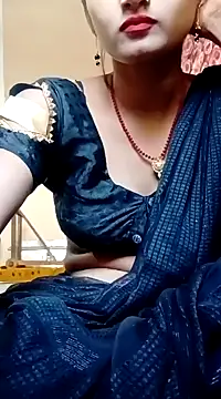 Snapshot of annaya_sweet chatting on 8, 2, 2025 annaya sweet online show from 8, 2, 2025