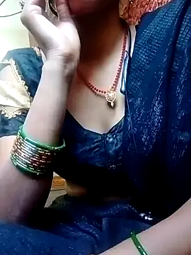 Snapshot of annaya_sweet chatting on 8, 2, 2025 annaya sweet online show from 8, 2, 2025