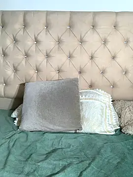 Adam Byker online show from 17, 9, 2025