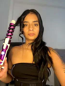 Snapshot of Laura_fernandezII chatting on 16, 10, 2025 Laura fernandezII online show from 16, 10, 2025