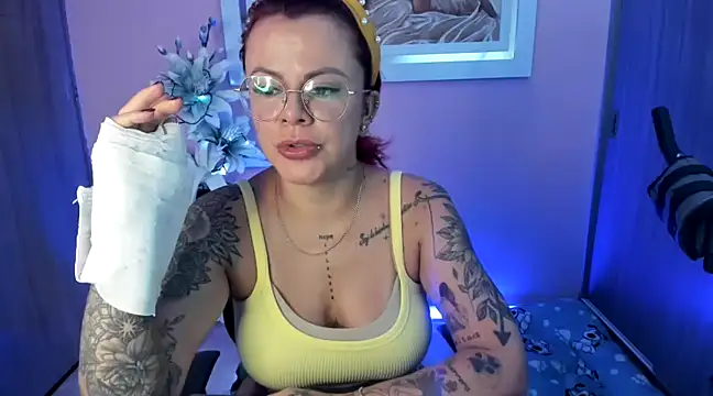 KAROL MILF online show from 26, 1, 2025