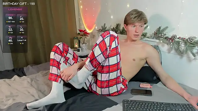 Snapshot of vlad_ggvldd chatting on 5, 1, 2025 vlad ggvldd online show from 5, 1, 2025