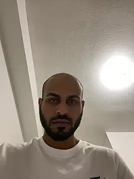 Snapshot of islandvybee55 chatting on 28, 12, 2024 islandvybee55 online show from 28, 12, 2024