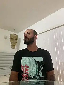 Snapshot of islandvybee55 chatting on 9, 1, 2025 islandvybee55 online show from 9, 1, 2025