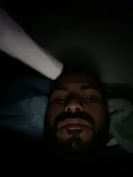 Snapshot of islandvybee55 chatting on 31, 1, 2025 islandvybee55 online show from 31, 1, 2025