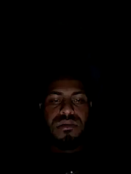 Snapshot of islandvybee55 chatting on 21, 12, 2025 islandvybee55 online show from 21, 12, 2025