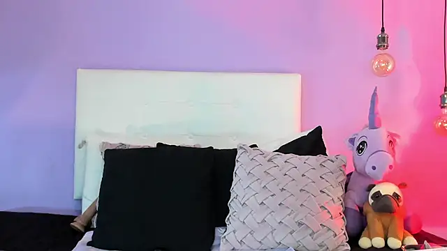 Charlotte11-11 online show from 15, 9, 2025