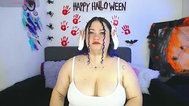 Snapshot of lunitaa0 chatting on 2, 10, 2025 lunitaa0 online show from 2, 10, 2025