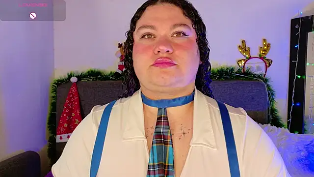 lunitaa0 online show from 17, 12, 2025