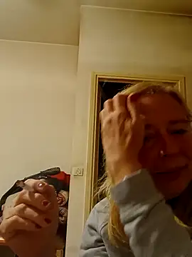 Ladykiss833 online show from 20, 4, 2026