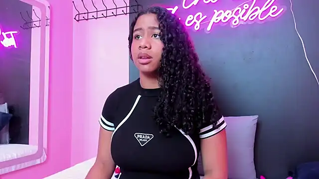 Sofi Fox  online show from 5, 3, 2025