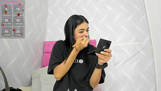 Snapshot of natalia_aguirre1 chatting on 16, 1, 2025 natalia aguirre1 online show from 16, 1, 2025