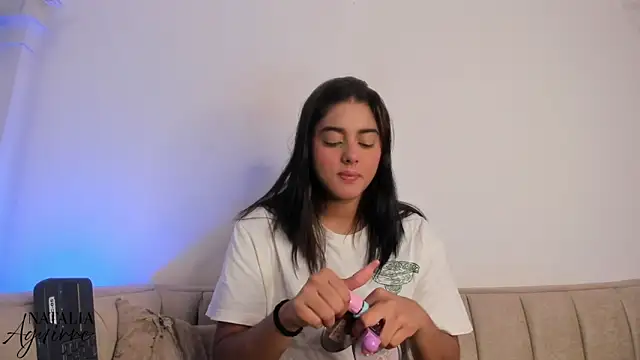 natalia aguirre1 online show from 19, 11, 2025