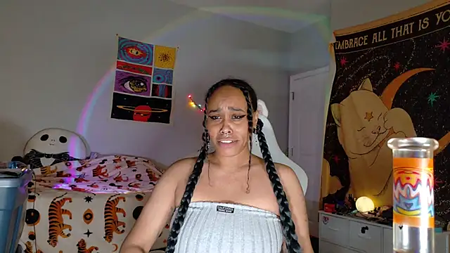 Snapshot of loveluna8 chatting on 8, 2, 2025 loveluna8 online show from 8, 2, 2025