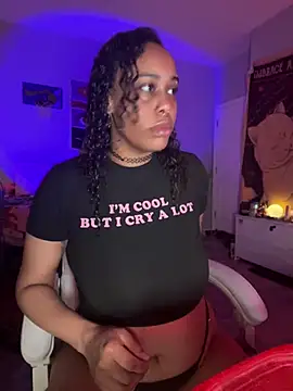 Snapshot of loveluna8 chatting on 27, 2, 2025 loveluna8 online show from 27, 2, 2025