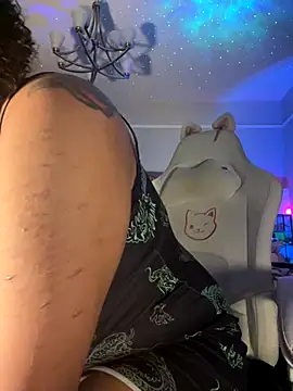 Snapshot of loveluna8 chatting on 19, 9, 2025 loveluna8 online show from 19, 9, 2025