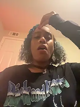 Snapshot of loveluna8 chatting on 1, 12, 2025 loveluna8 online show from 1, 12, 2025