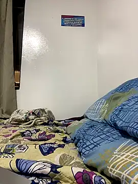 mysteriousgirl20 online show from 3, 10, 2025